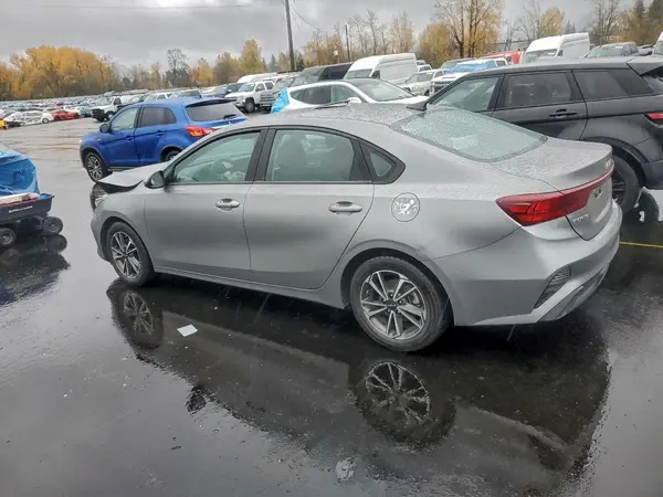 3KPF24AD0NE432910 2022 KIA FORTE - Image 2