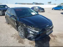 3KPF24AD0NE433233 2022 KIA FORTE