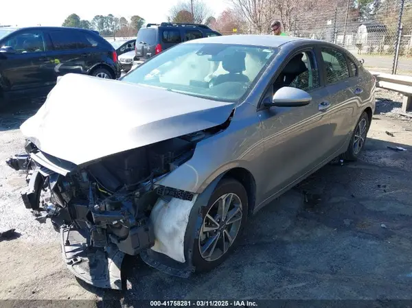 3KPF24AD0NE433328 2022 KIA FORTE - Image 2
