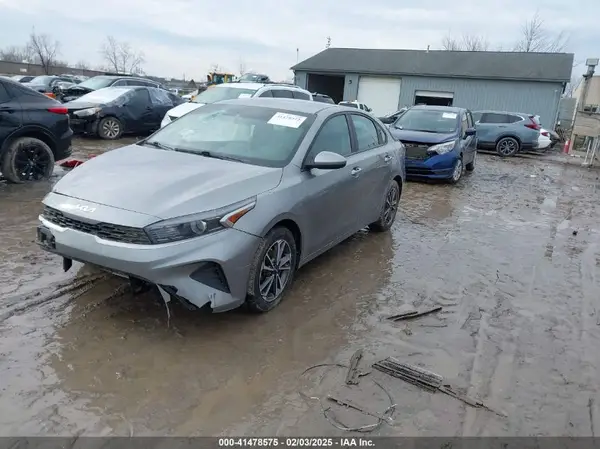 3KPF24AD0NE436326 2022 KIA FORTE - Image 2