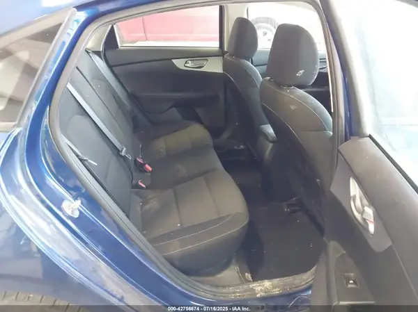 3KPF24AD0NE438884 2022 KIA FORTE - Image 8
