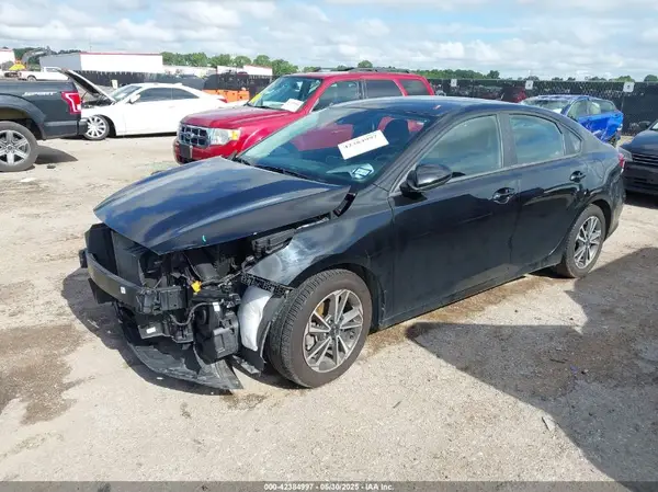 3KPF24AD0NE440201 2022 KIA FORTE - Image 2