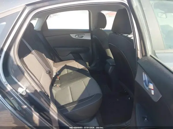3KPF24AD0NE442613 2022 KIA FORTE - Image 8