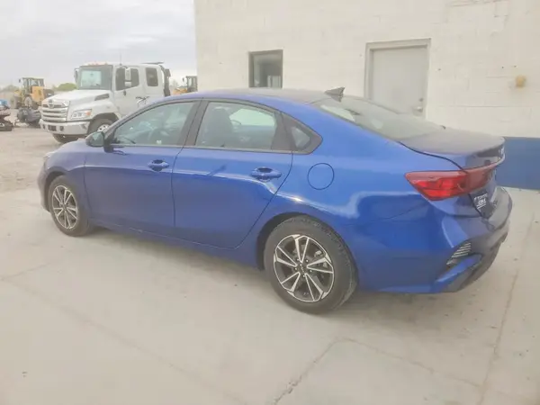3KPF24AD0NE443860 2022 KIA FORTE - Image 2
