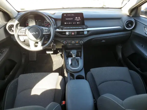 3KPF24AD0NE445365 2022 KIA FORTE - Image 8