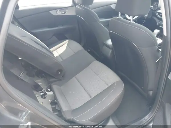 3KPF24AD0NE445947 2022 KIA FORTE - Image 8