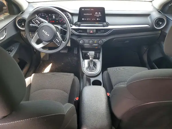 3KPF24AD0NE445995 2022 KIA FORTE - Image 8