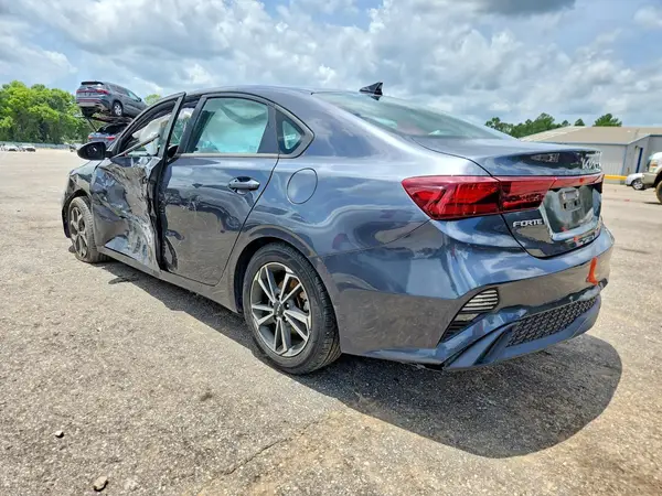 3KPF24AD0NE450744 2022 KIA FORTE - Image 2
