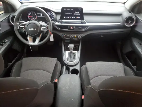 3KPF24AD0NE452557 2022 KIA FORTE - Image 8
