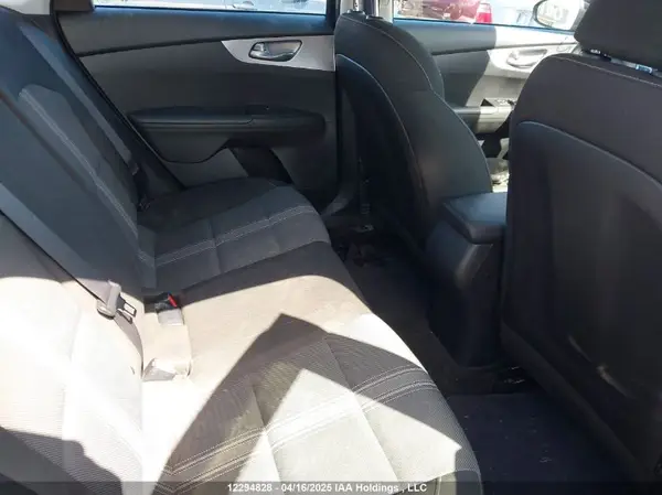3KPF24AD0NE453398 2022 KIA FORTE - Image 8