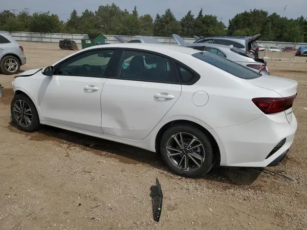 3KPF24AD0NE453935 2022 KIA FORTE - Image 2