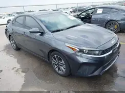 3KPF24AD0NE455801 2022 KIA FORTE