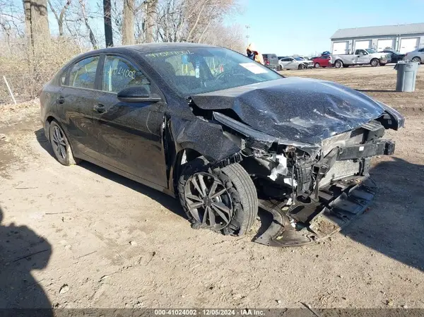 3KPF24AD0NE456298 2022 KIA FORTE - Image 1