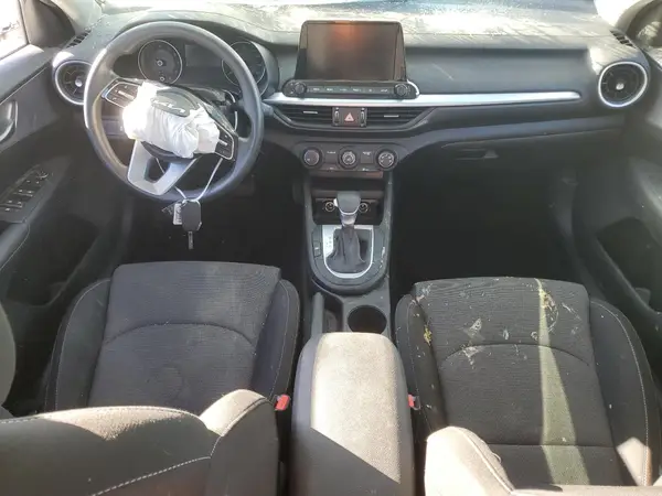 3KPF24AD0NE456754 2022 KIA FORTE - Image 8