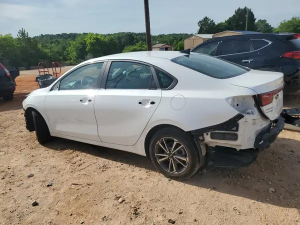 3KPF24AD0NE456768 2022 KIA FORTE - Image 2