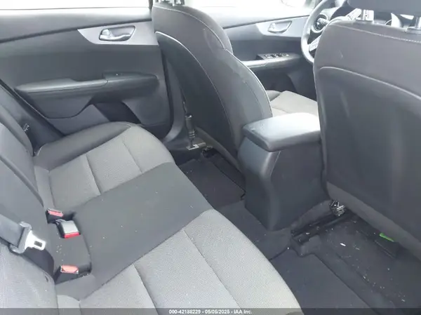 3KPF24AD0NE456771 2022 KIA FORTE - Image 8