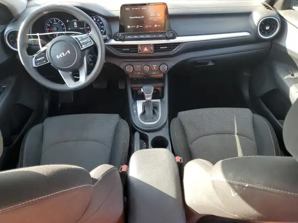 3KPF24AD0NE457581 2022 KIA FORTE - Image 8
