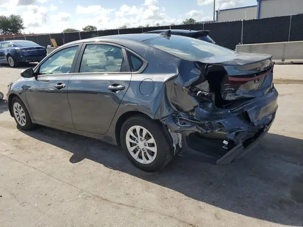3KPF24AD0NE457659 2022 KIA FORTE - Image 2