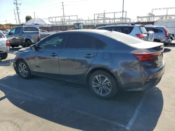 3KPF24AD0NE460268 2022 KIA FORTE - Image 2
