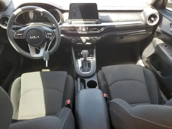 3KPF24AD0NE460769 2022 KIA FORTE - Image 8