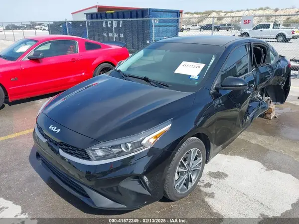 3KPF24AD0NE462571 2022 KIA FORTE - Image 2