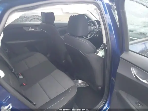 3KPF24AD0NE465051 2022 KIA FORTE - Image 8