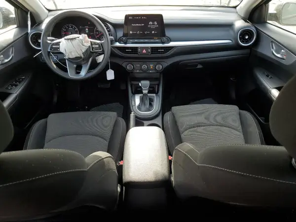 3KPF24AD0NE465776 2022 KIA FORTE - Image 8
