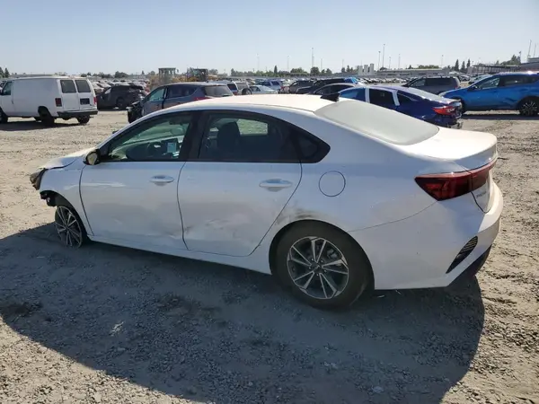 3KPF24AD0NE466216 2022 KIA FORTE - Image 2