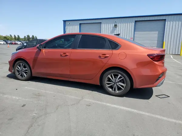 3KPF24AD0NE467396 2022 KIA FORTE - Image 2