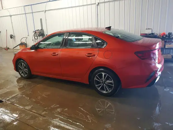 3KPF24AD0NE471576 2022 KIA FORTE - Image 2