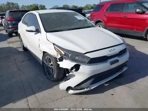 3KPF24AD0NE474123 2022 KIA FORTE - Image 1