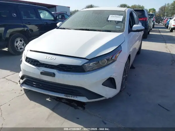 3KPF24AD0NE474123 2022 KIA FORTE - Image 2