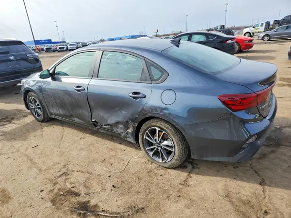 3KPF24AD0NE475997 2022 KIA FORTE - Image 2