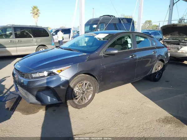 3KPF24AD0NE478107 2022 KIA FORTE - Image 2