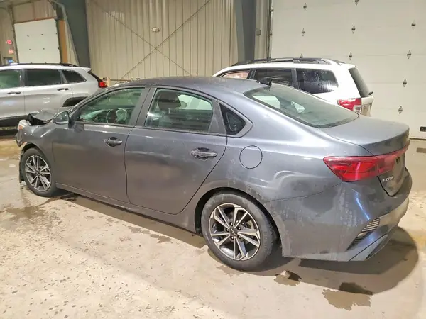 3KPF24AD0NE478592 2022 KIA FORTE - Image 2