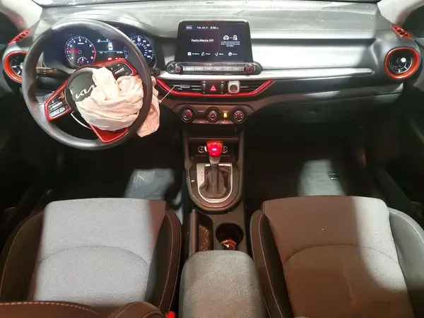 3KPF24AD0NE478592 2022 KIA FORTE - Image 8