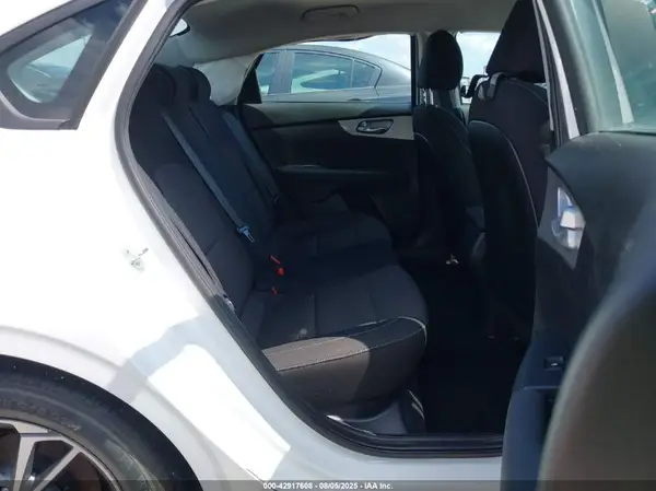 3KPF24AD0NE479404 2022 KIA FORTE - Image 8