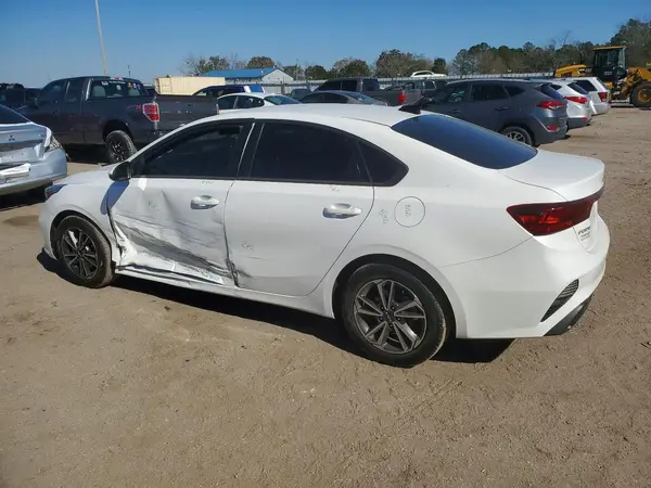 3KPF24AD0NE485106 2022 KIA FORTE - Image 2
