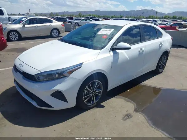 3KPF24AD0NE487356 2022 KIA FORTE - Image 2