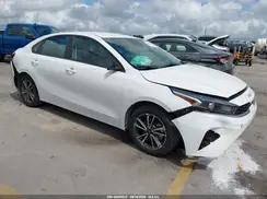 3KPF24AD0NE488572 2022 KIA FORTE