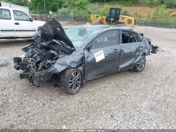 3KPF24AD0NE493903 2022 KIA FORTE - Image 2
