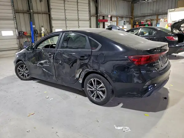 3KPF24AD0NE497417 2022 KIA FORTE - Image 2