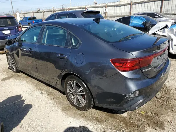 3KPF24AD0NE500851 2022 KIA FORTE - Image 2