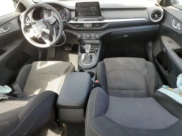 3KPF24AD0NE500851 2022 KIA FORTE - Image 8