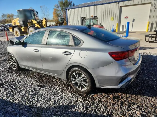 3KPF24AD0NE502681 2022 KIA FORTE - Image 2