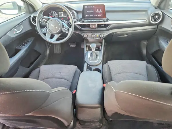 3KPF24AD0PE505972 2023 KIA FORTE - Image 8