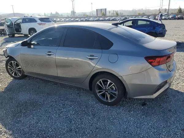 3KPF24AD0PE506667 2023 KIA FORTE - Image 2