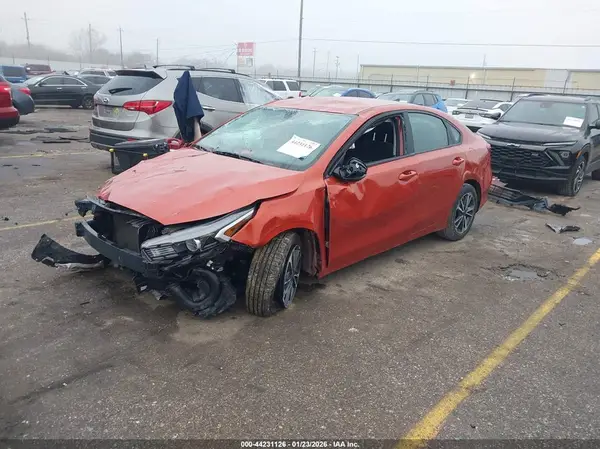 3KPF24AD0PE507401 2023 KIA FORTE - Image 2