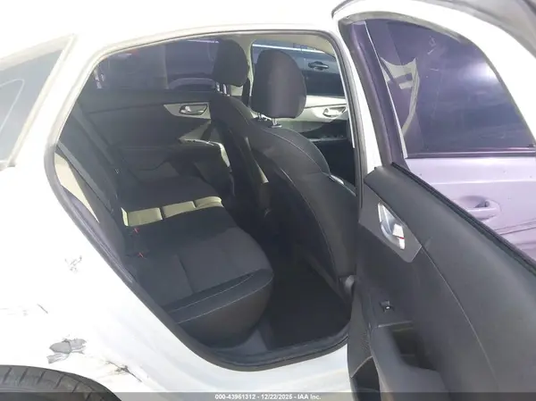 3KPF24AD0PE508659 2023 KIA FORTE - Image 8