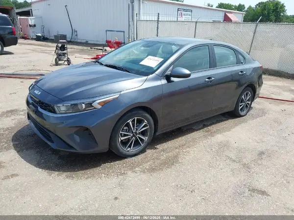 3KPF24AD0PE509052 2023 KIA FORTE - Image 2